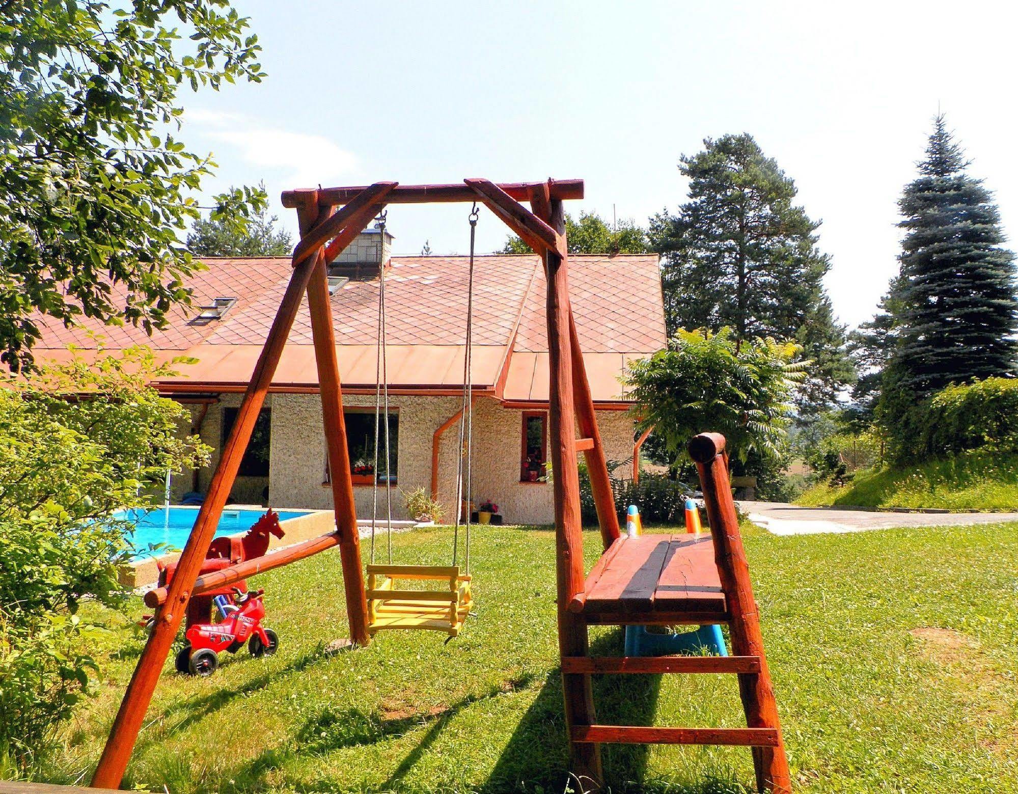 Penzion Bor Náchod Dış mekan fotoğraf